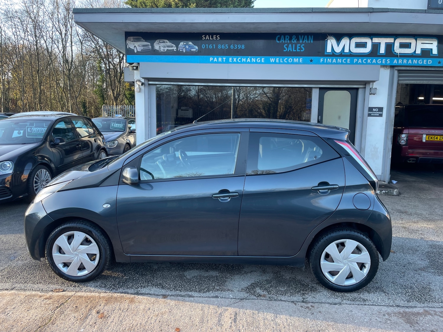 Used Toyota AYGO 2017 for sale - 76904481: Photo 2