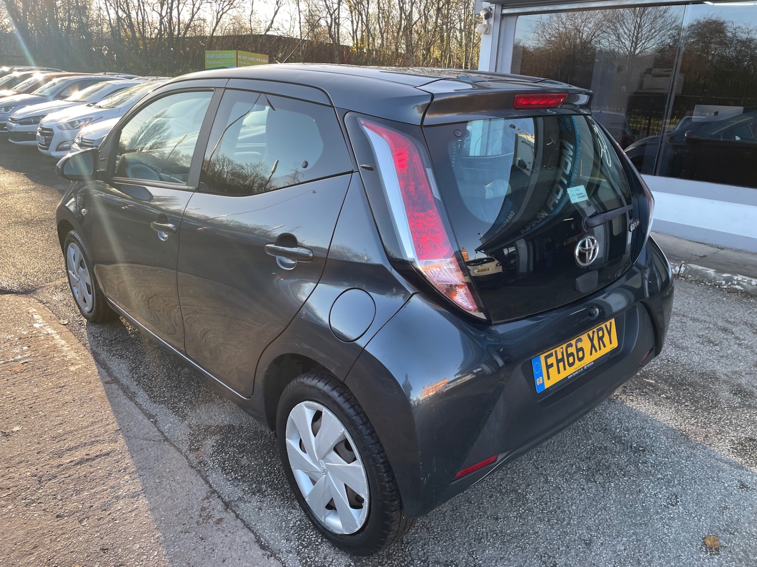 Used Toyota AYGO 2017 for sale - 76904481: Photo 3