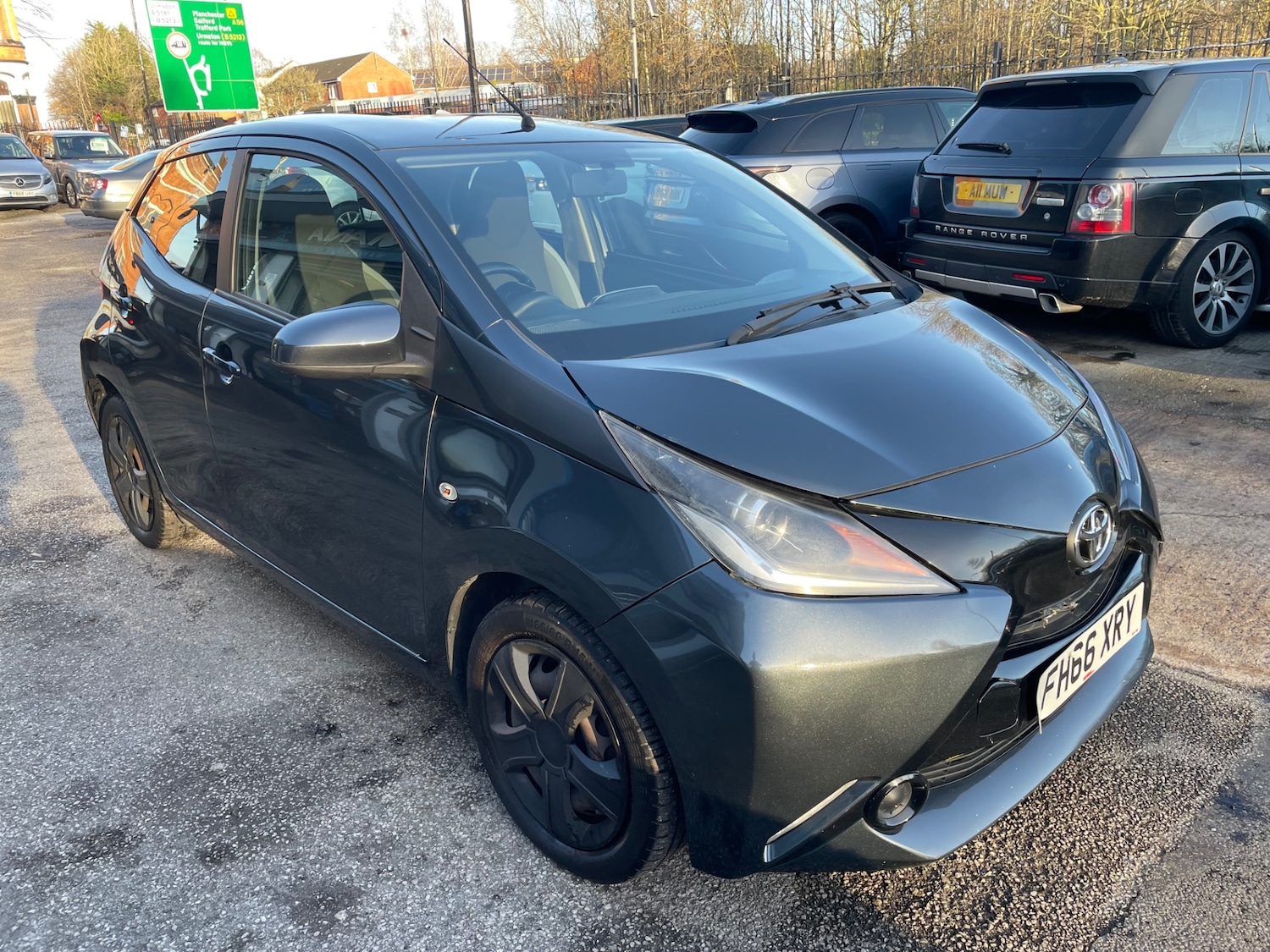 Used Toyota AYGO 2017 for sale - 76904481: Photo 6