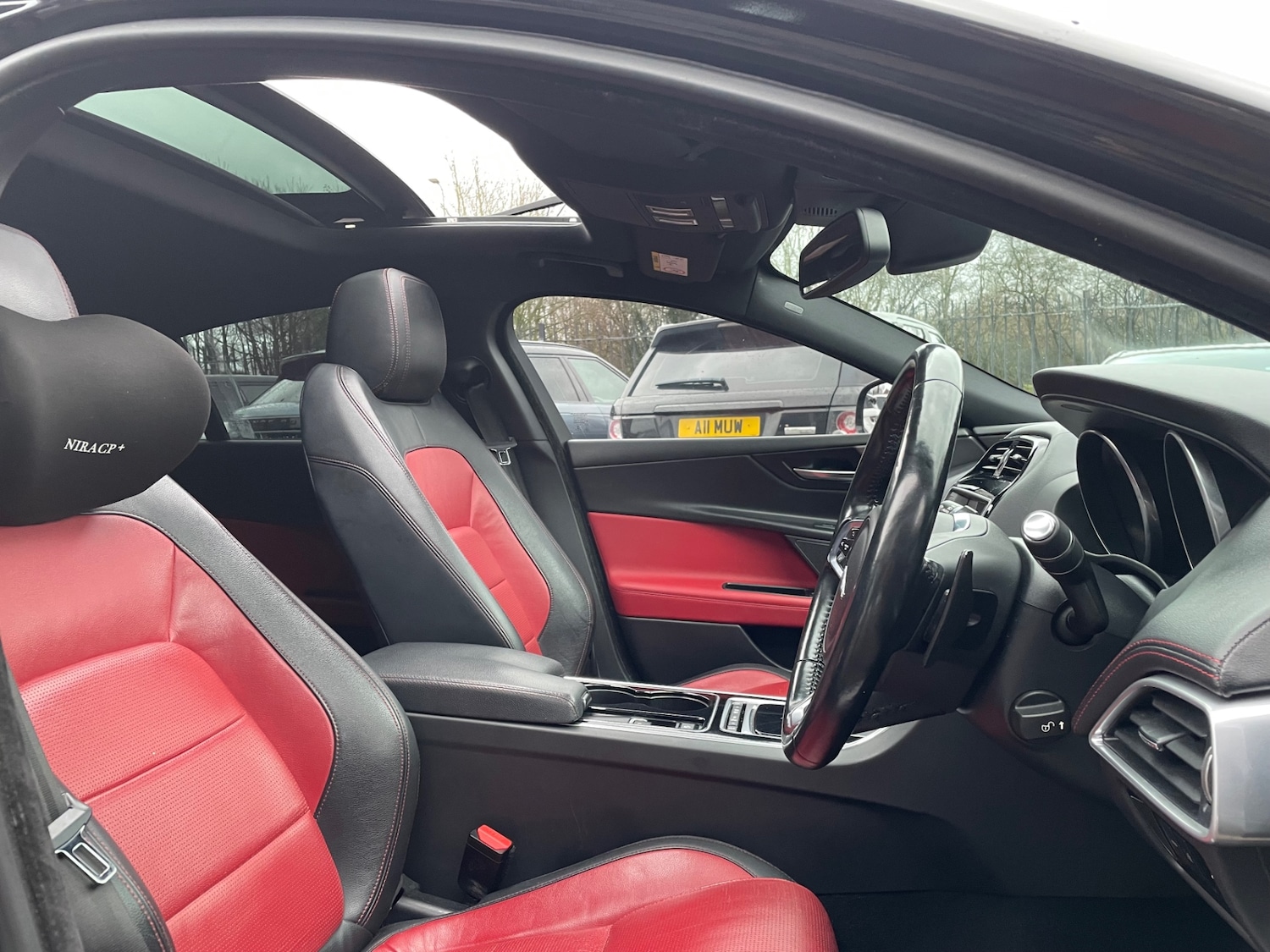 Used Jaguar XE 2016 for sale - 76878070: Photo 10