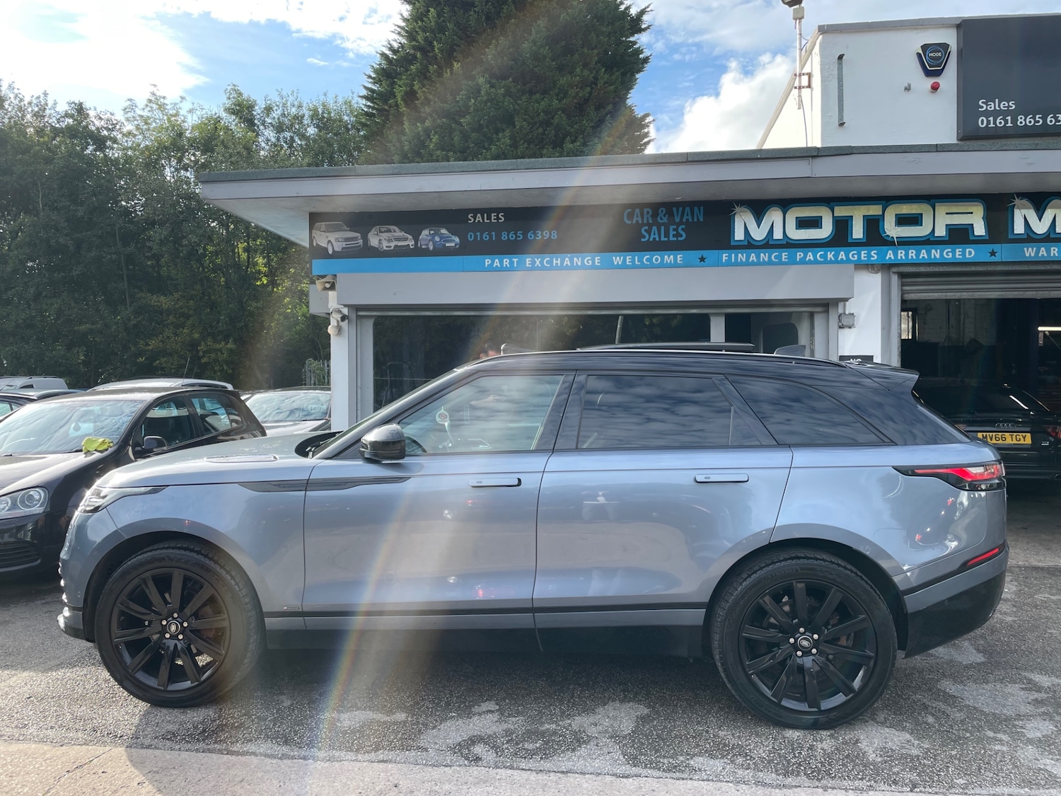 Used Land Rover Range Rover Velar 2018 for sale - 76115587: Photo 2