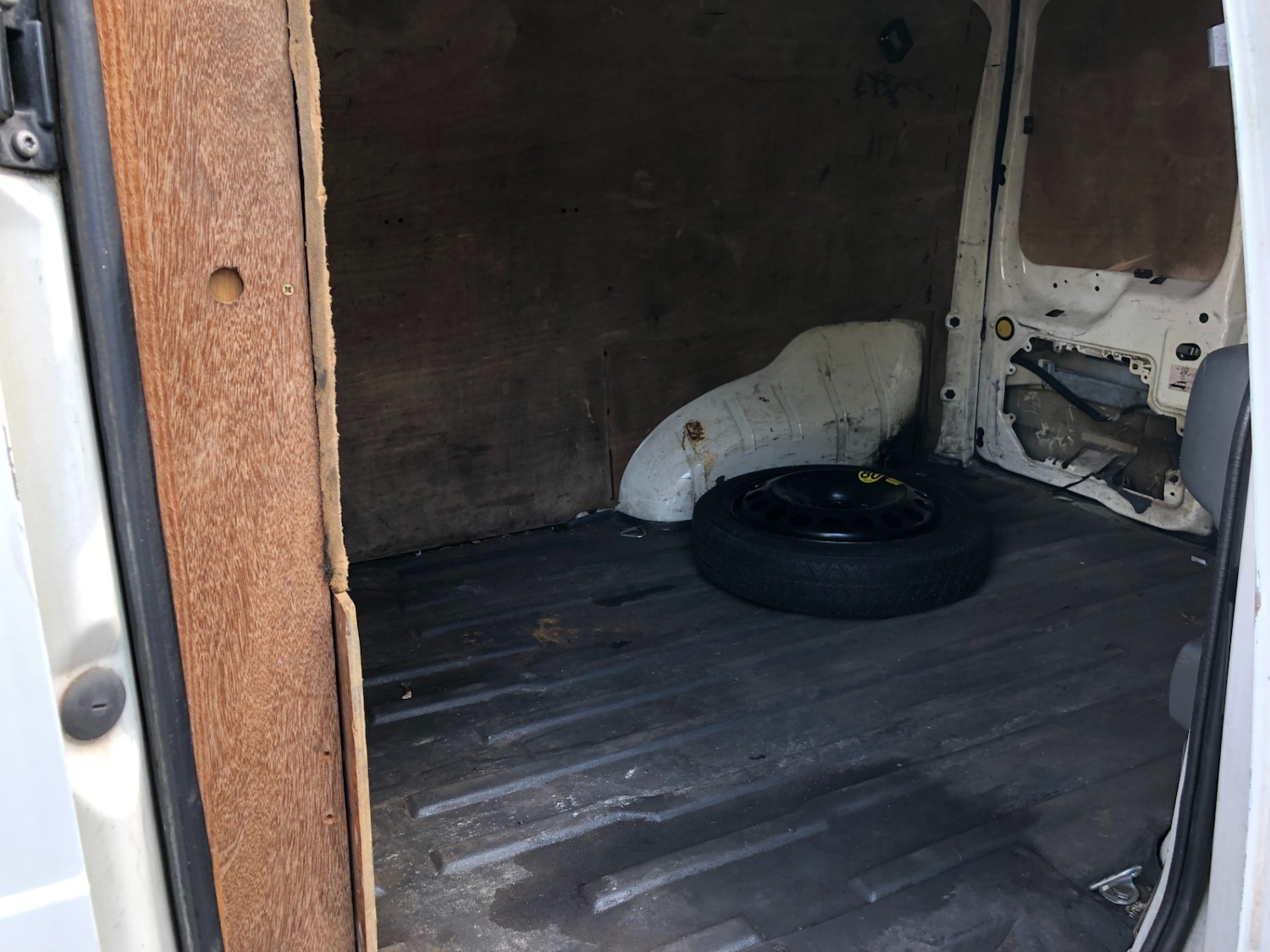 Used Ford Transit Connect 2003 for sale - 76877665: Photo 9