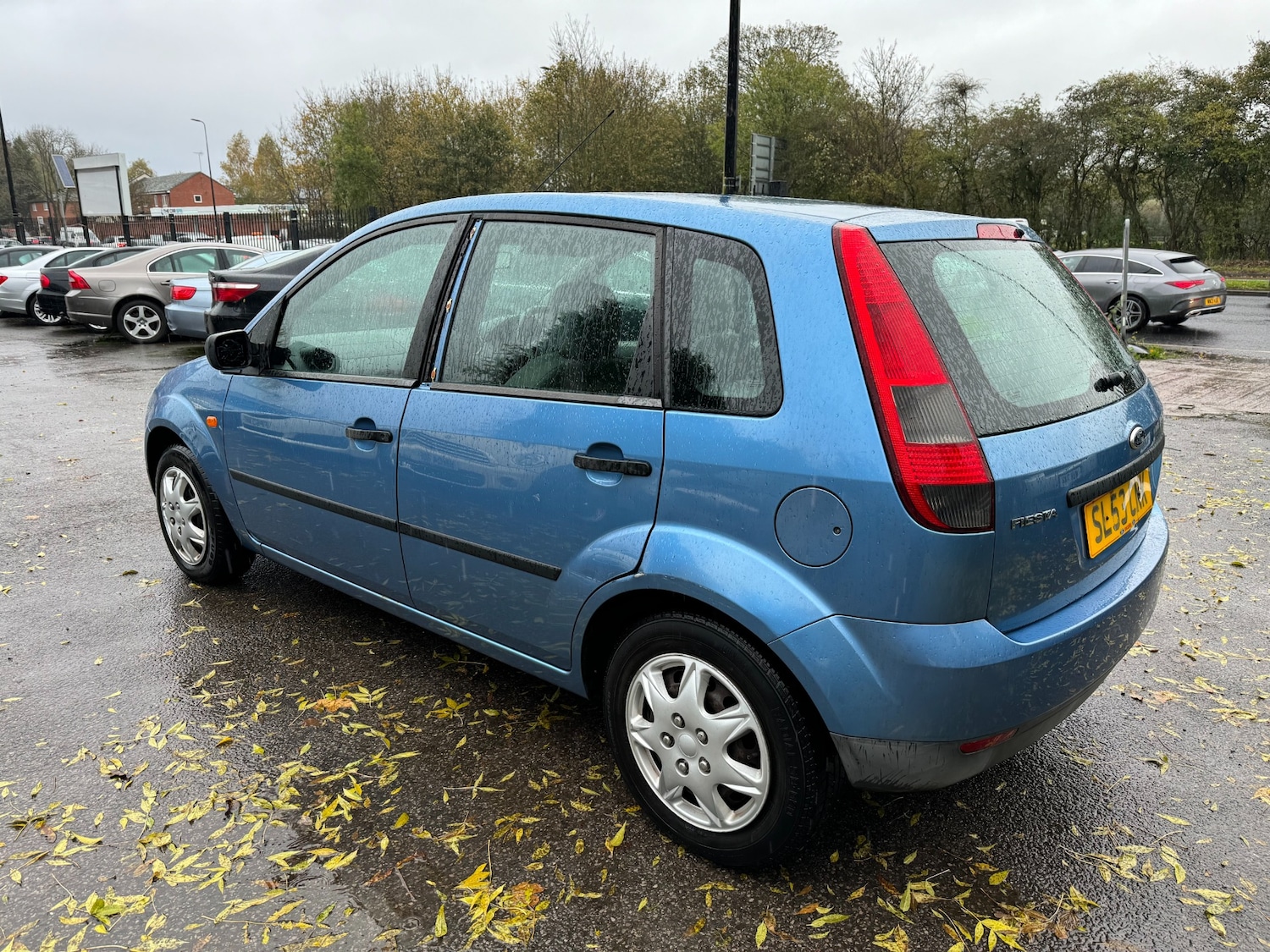 Used Ford Fiesta 2003 for sale - 76877669: Photo 2
