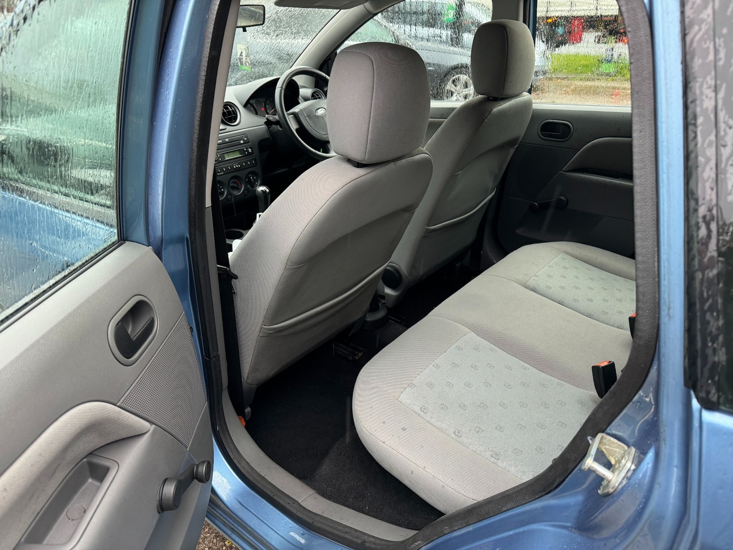 Used Ford Fiesta 2003 for sale - 76877669: Photo 8