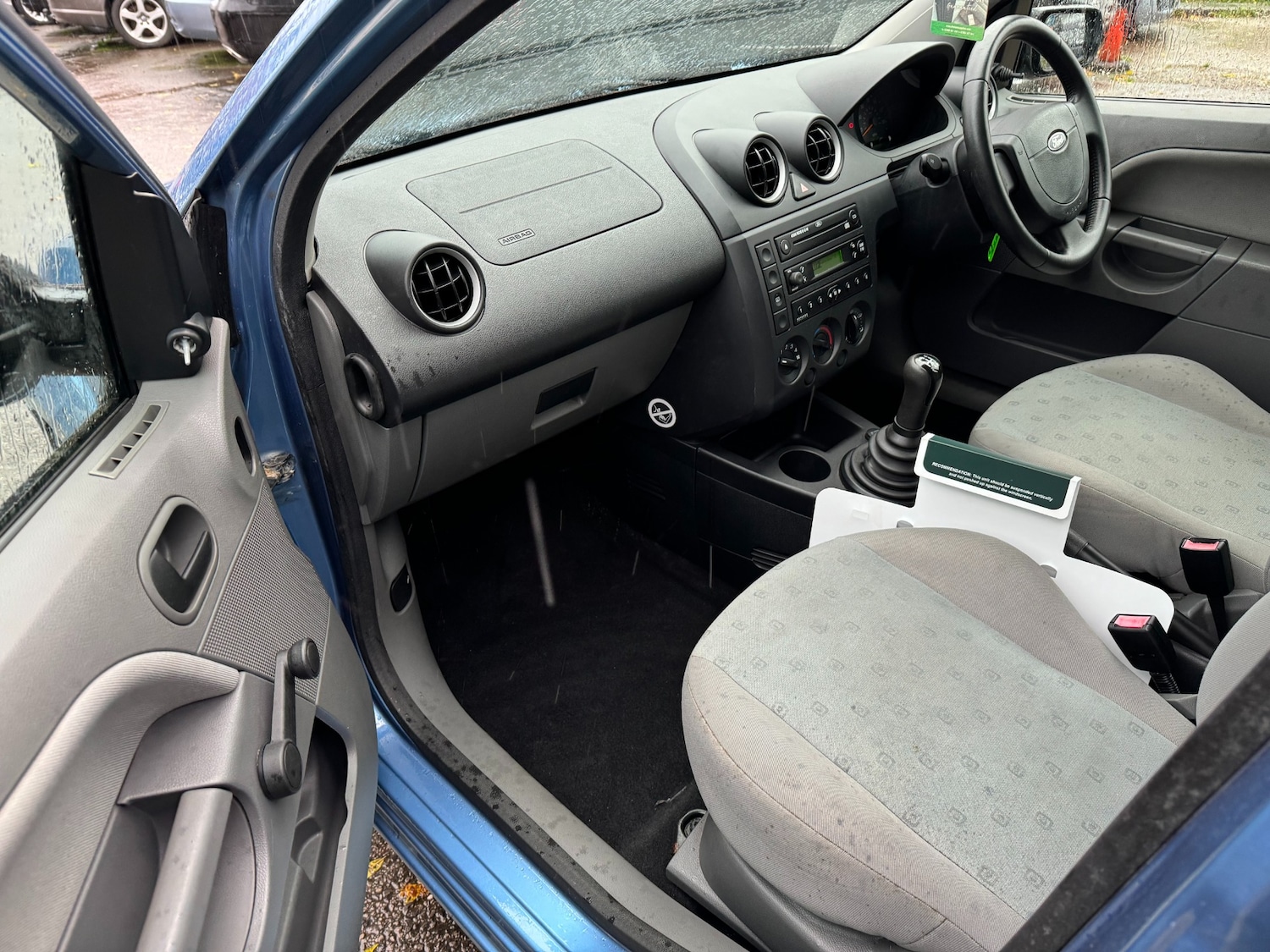 Used Ford Fiesta 2003 for sale - 76877669: Photo 9