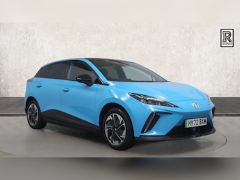 2022 (72) - 150kW Trophy EV Long Range 64kWh 5dr Auto