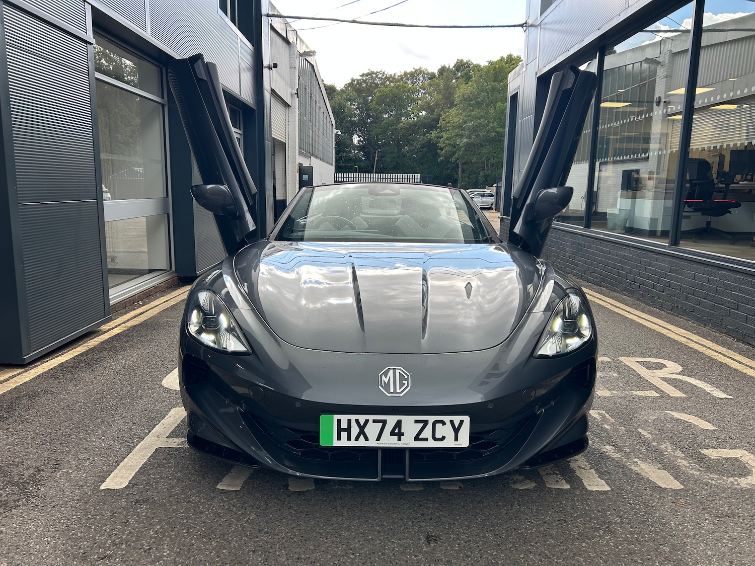 Used MG Cyberster 2024 for sale - 76677960: Photo 1