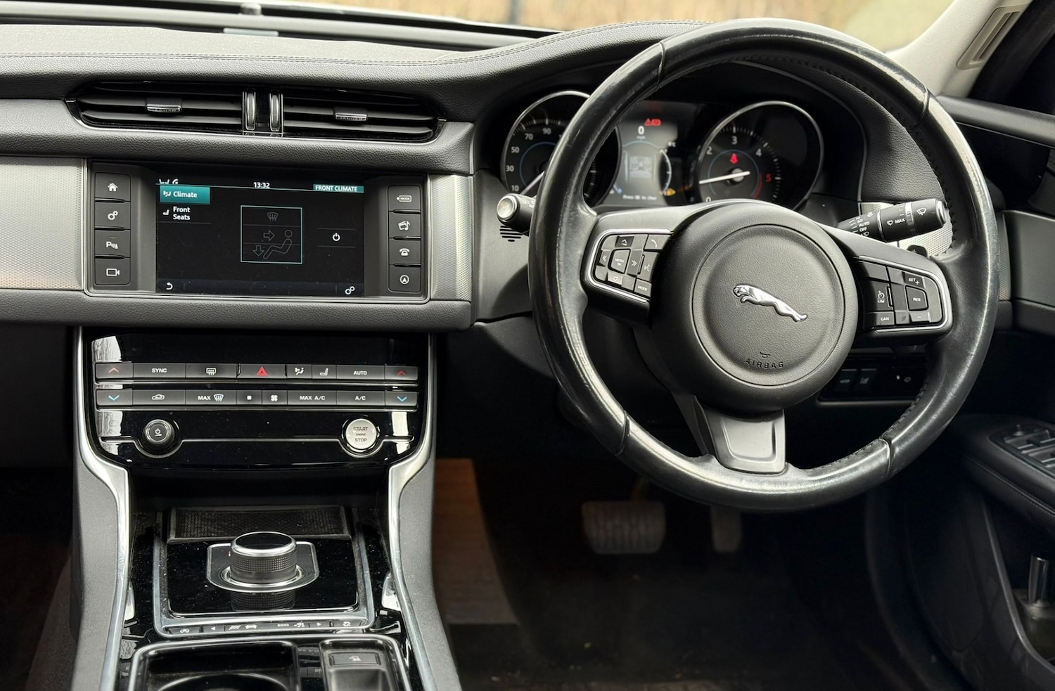 Used Jaguar XF 2017 for sale - 77677269: Photo 10