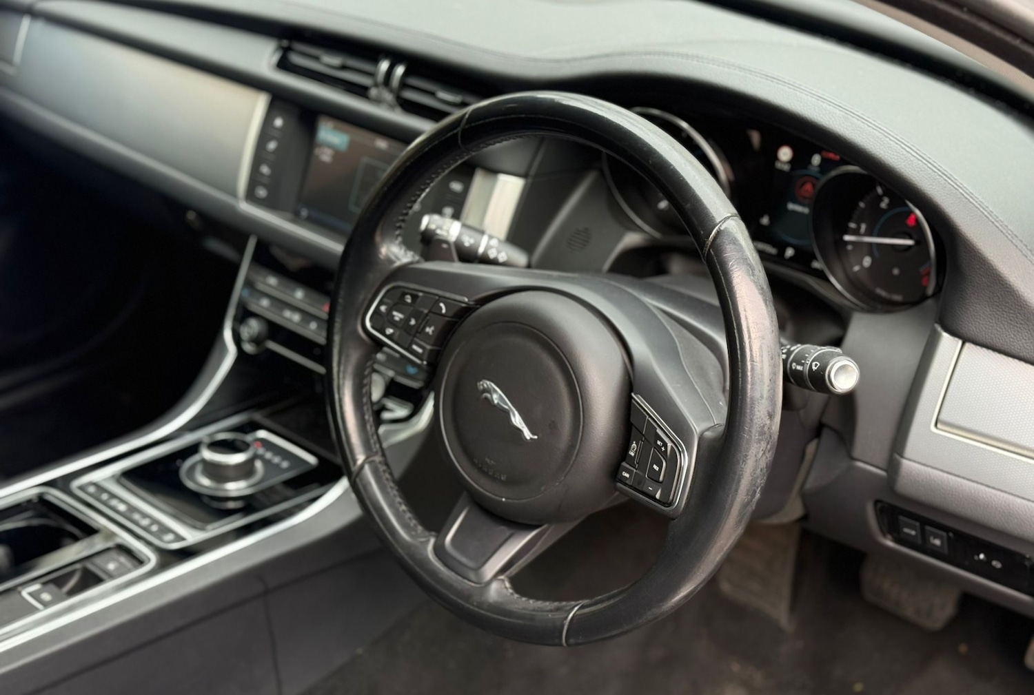 Used Jaguar XF 2017 for sale - 77677269: Photo 7