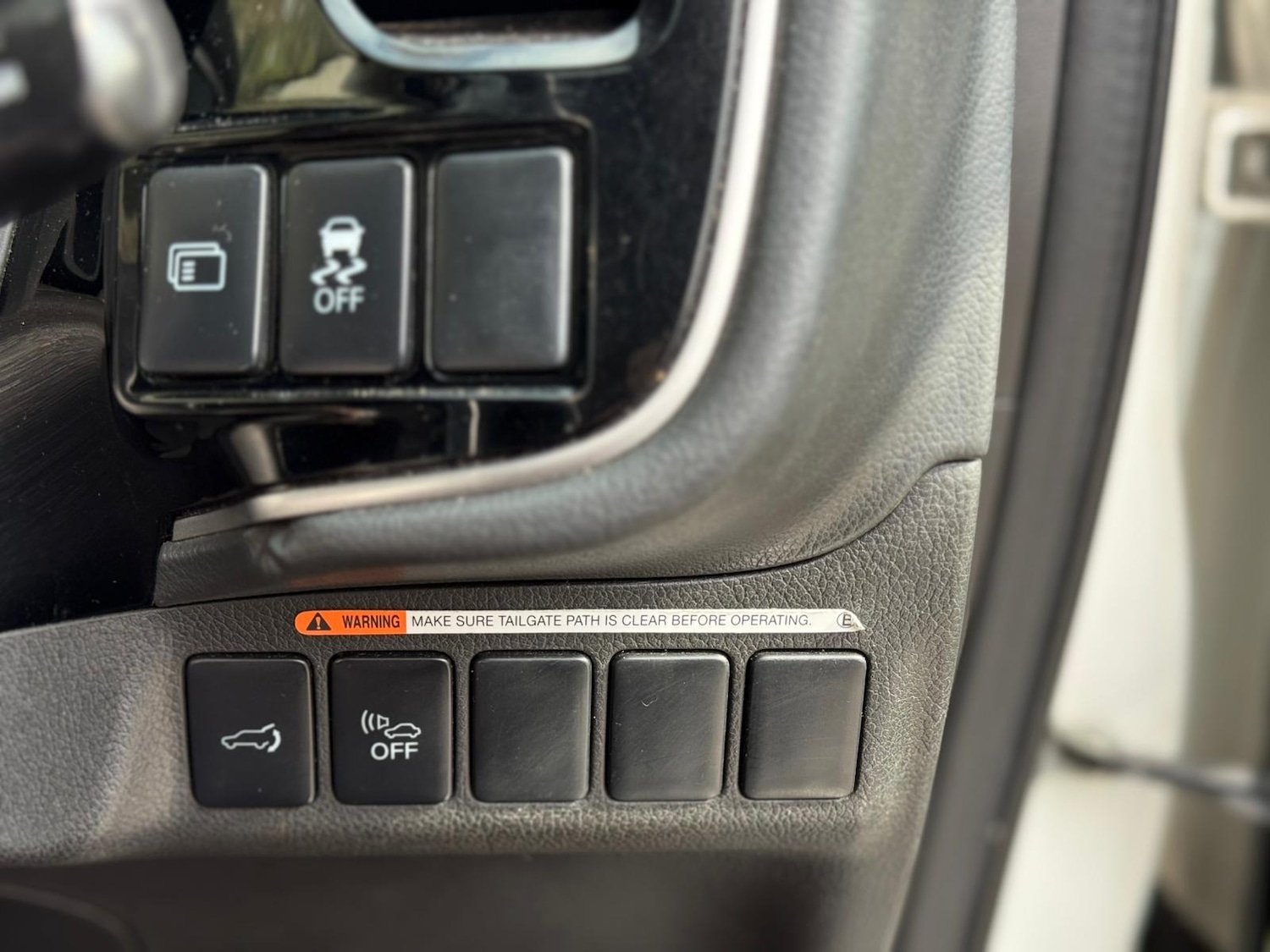 Used Mitsubishi Outlander 2016 for sale - 77997626: Photo 12