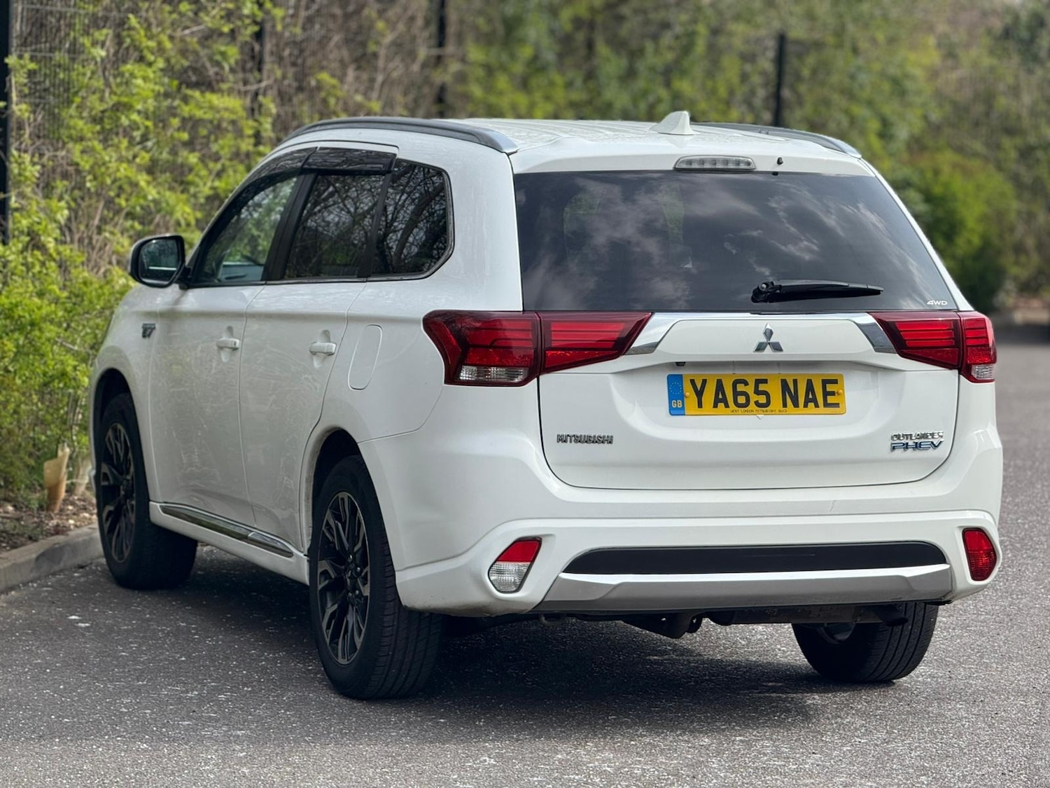 Used Mitsubishi Outlander 2016 for sale - 77997626: Photo 4