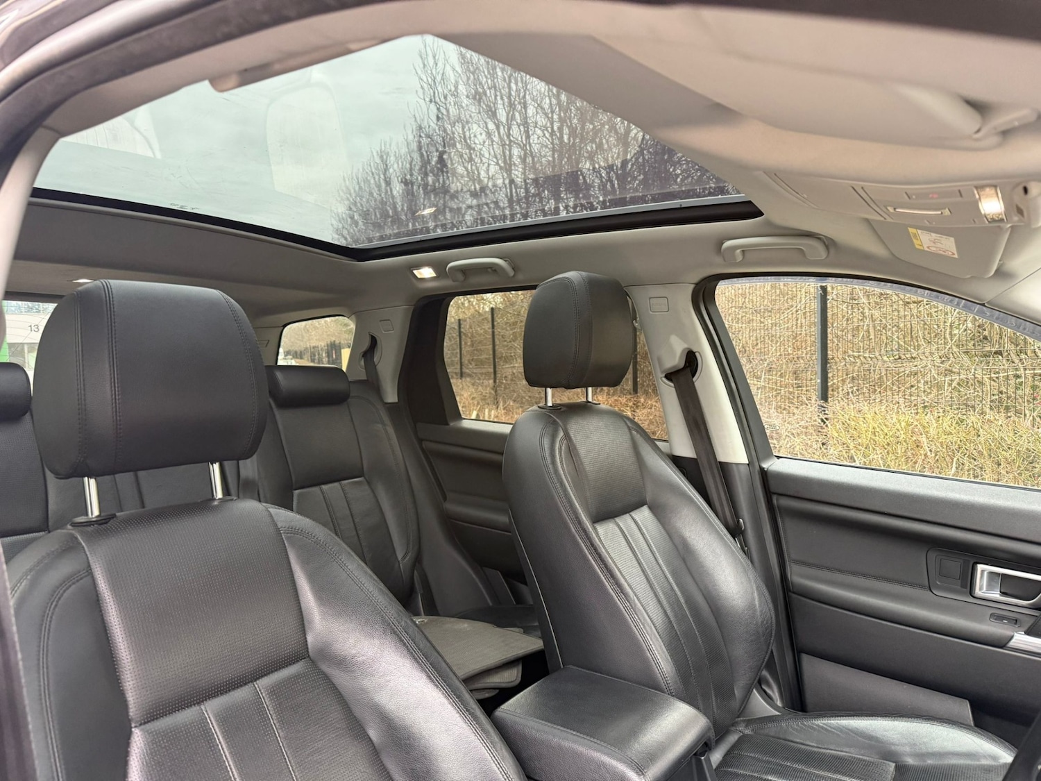 Used Land Rover Discovery Sport 2016 for sale - 77676892: Photo 9