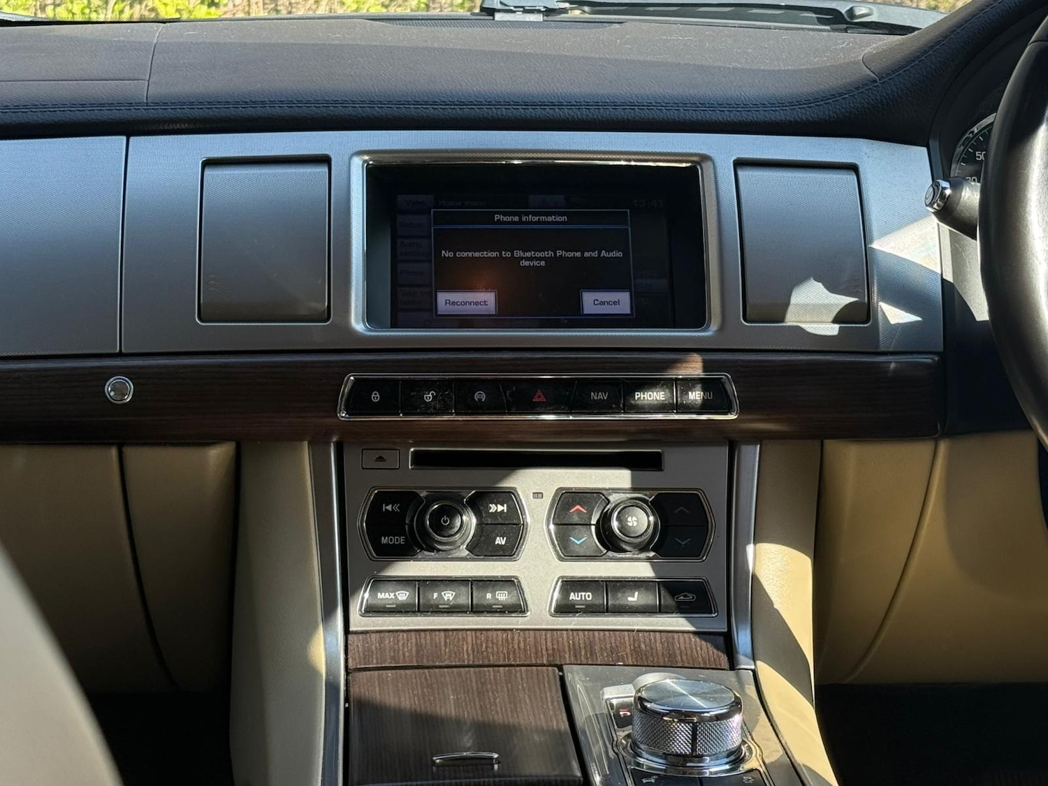 Used Jaguar XF 2012 for sale - 77997780: Photo 11