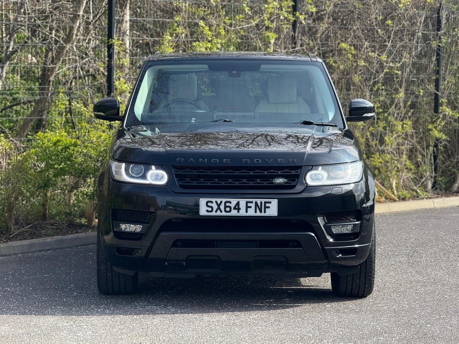 Used Land Rover Range Rover Sport 2014 for sale - 77989181: Photo 2
