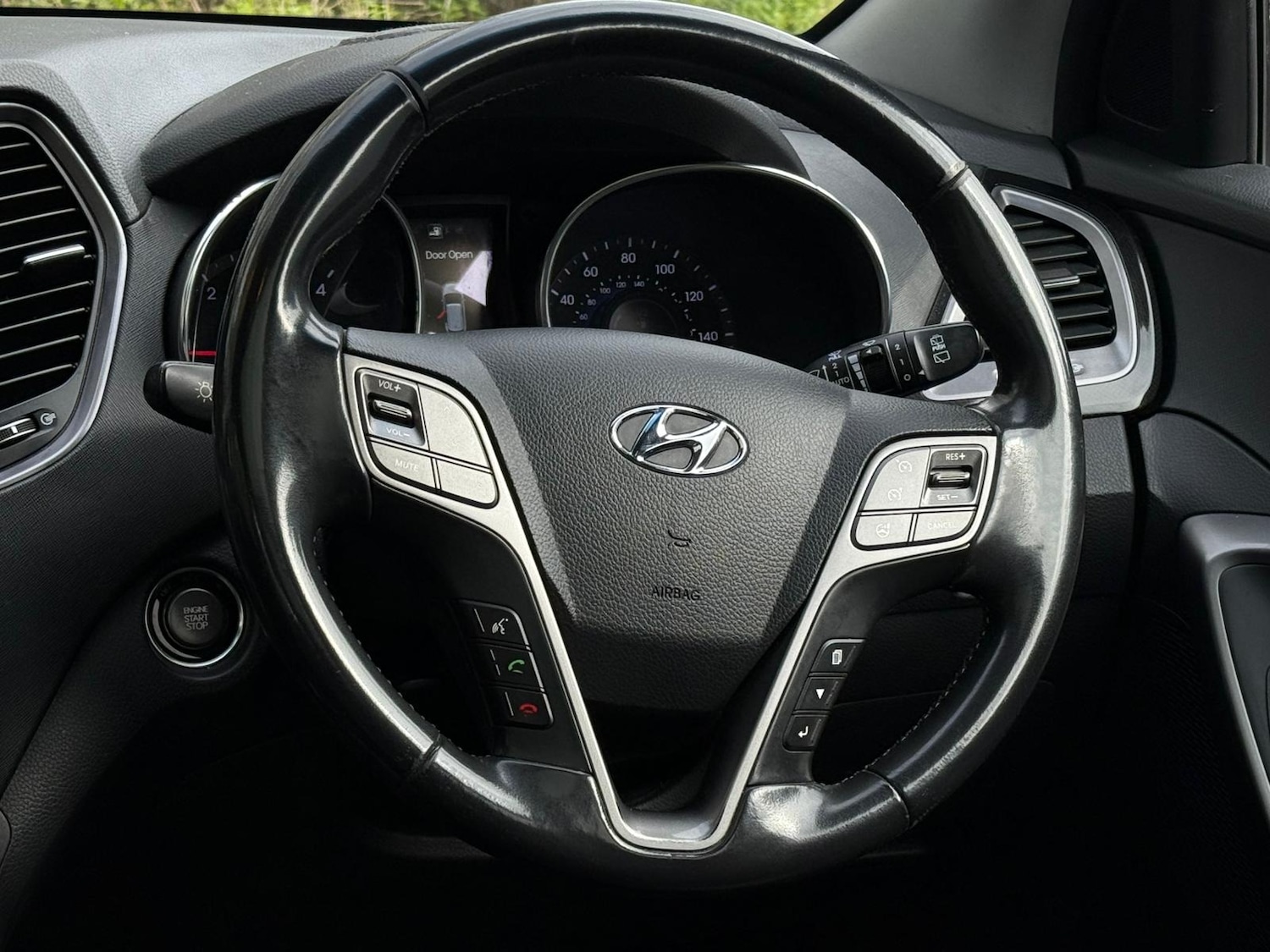 Used Hyundai Santa Fe 2013 for sale - 78133113: Photo 12