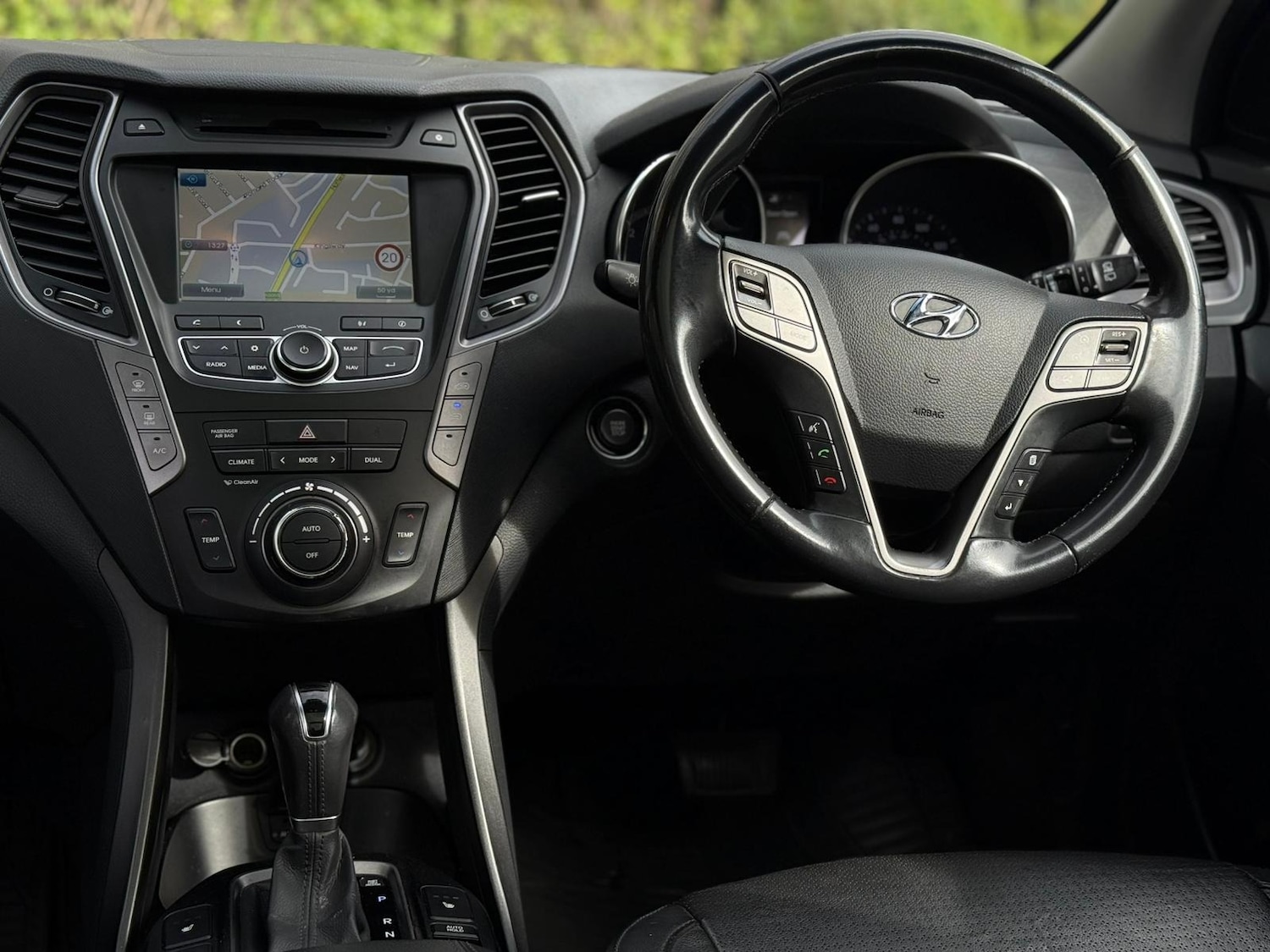 Used Hyundai Santa Fe 2013 for sale - 78133113: Photo 13