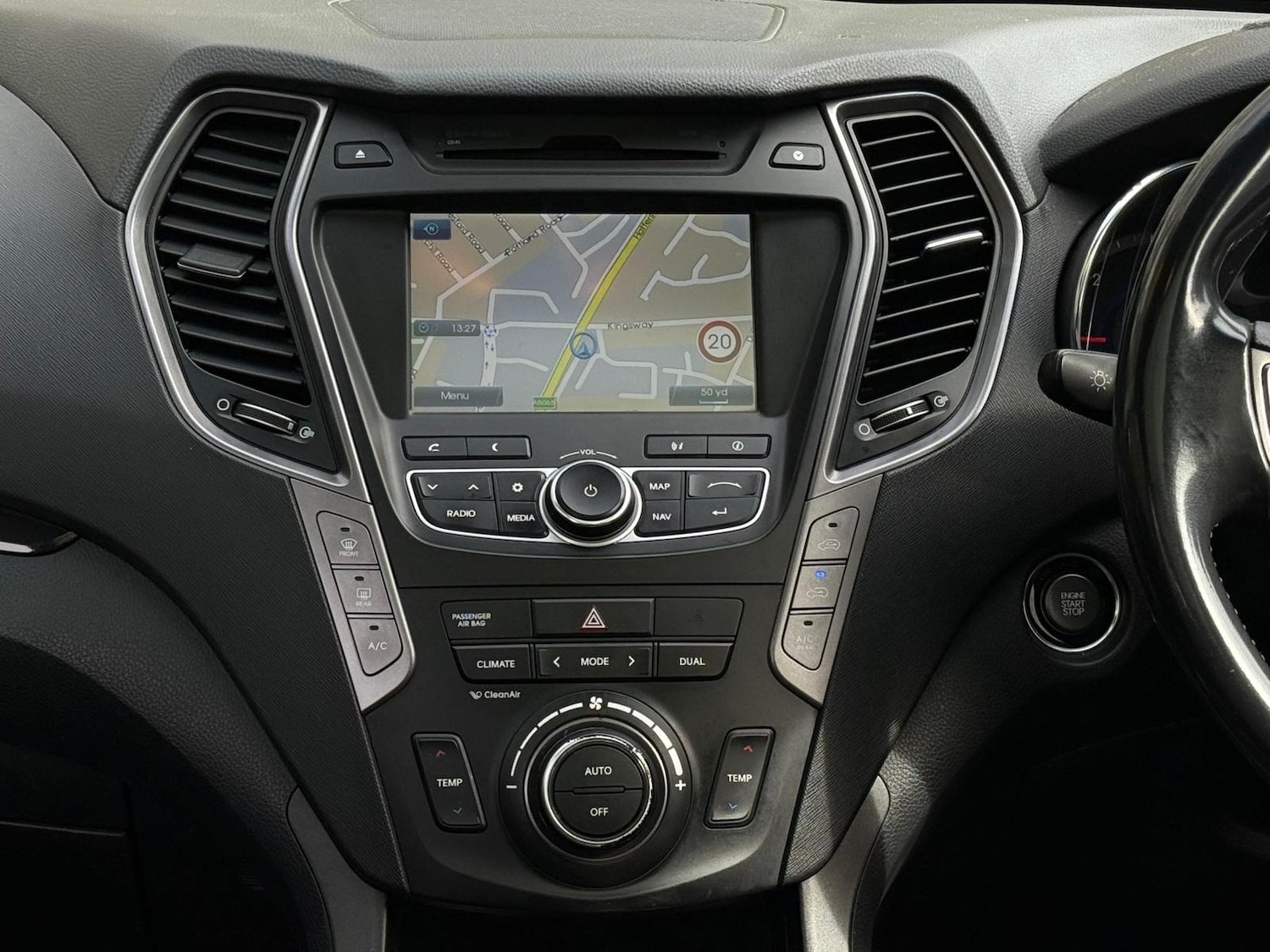 Used Hyundai Santa Fe 2013 for sale - 78133113: Photo 18