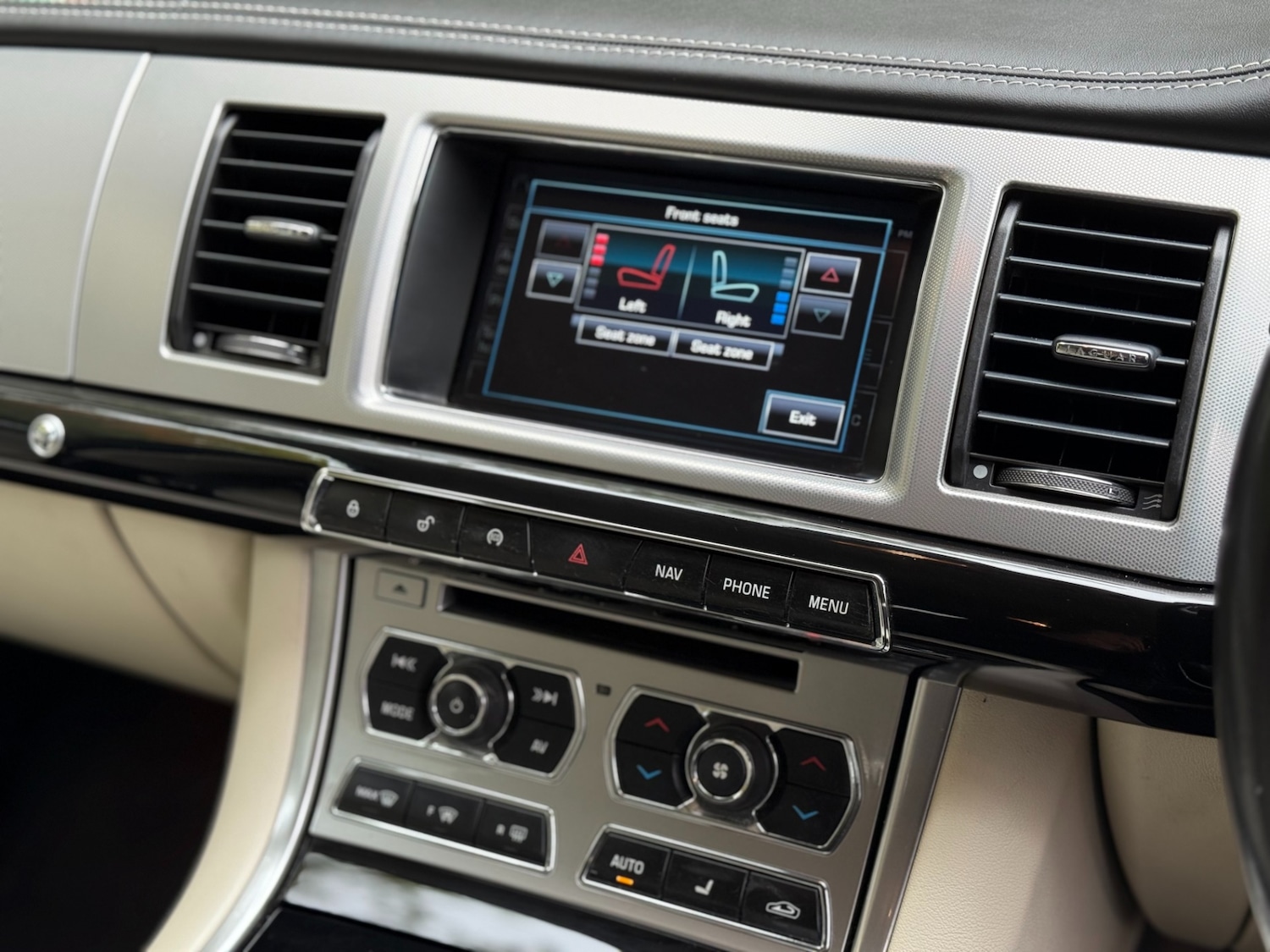 Used Jaguar XF 2013 for sale - 77677064: Photo 13