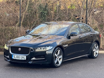 Used Jaguar XE 2016 for sale - 77677278: Photo