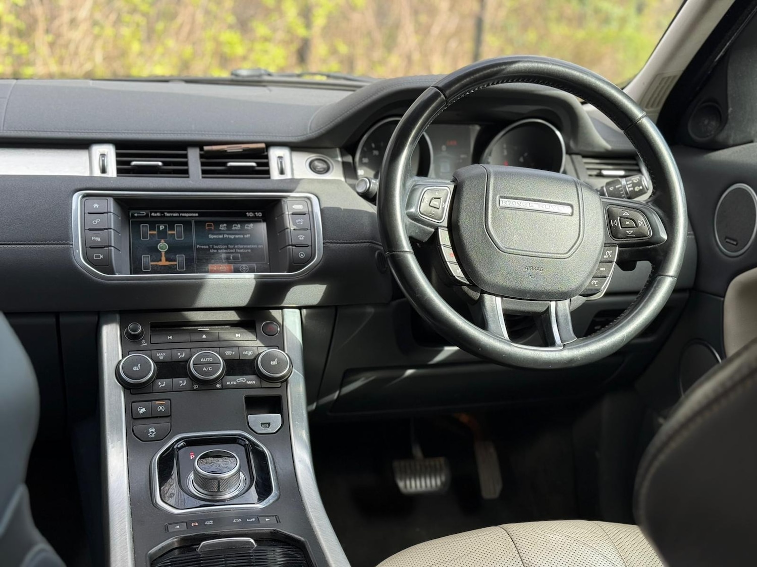 Used Land Rover Range Rover Evoque 2015 for sale - 77818351: Photo 11