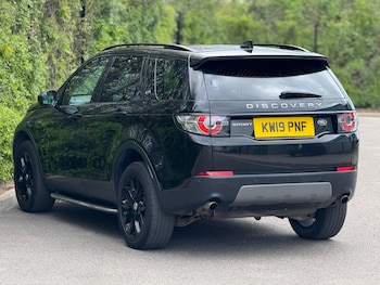 Used Land Rover Discovery Sport 2019 for sale - 78274206: Photo