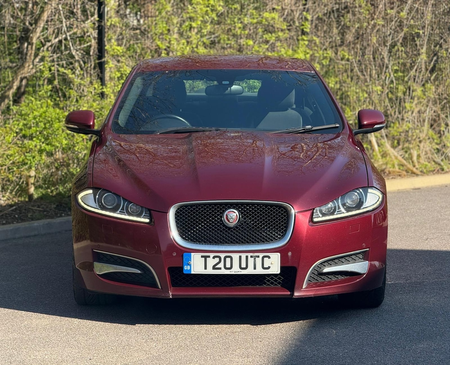 Used Jaguar XF 2015 for sale - 77998099: Photo 2