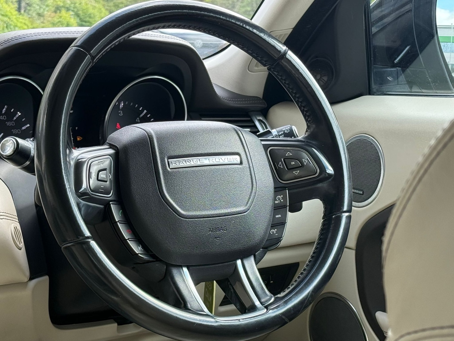 Used Land Rover Range Rover Evoque 2011 for sale - 78133659: Photo 10