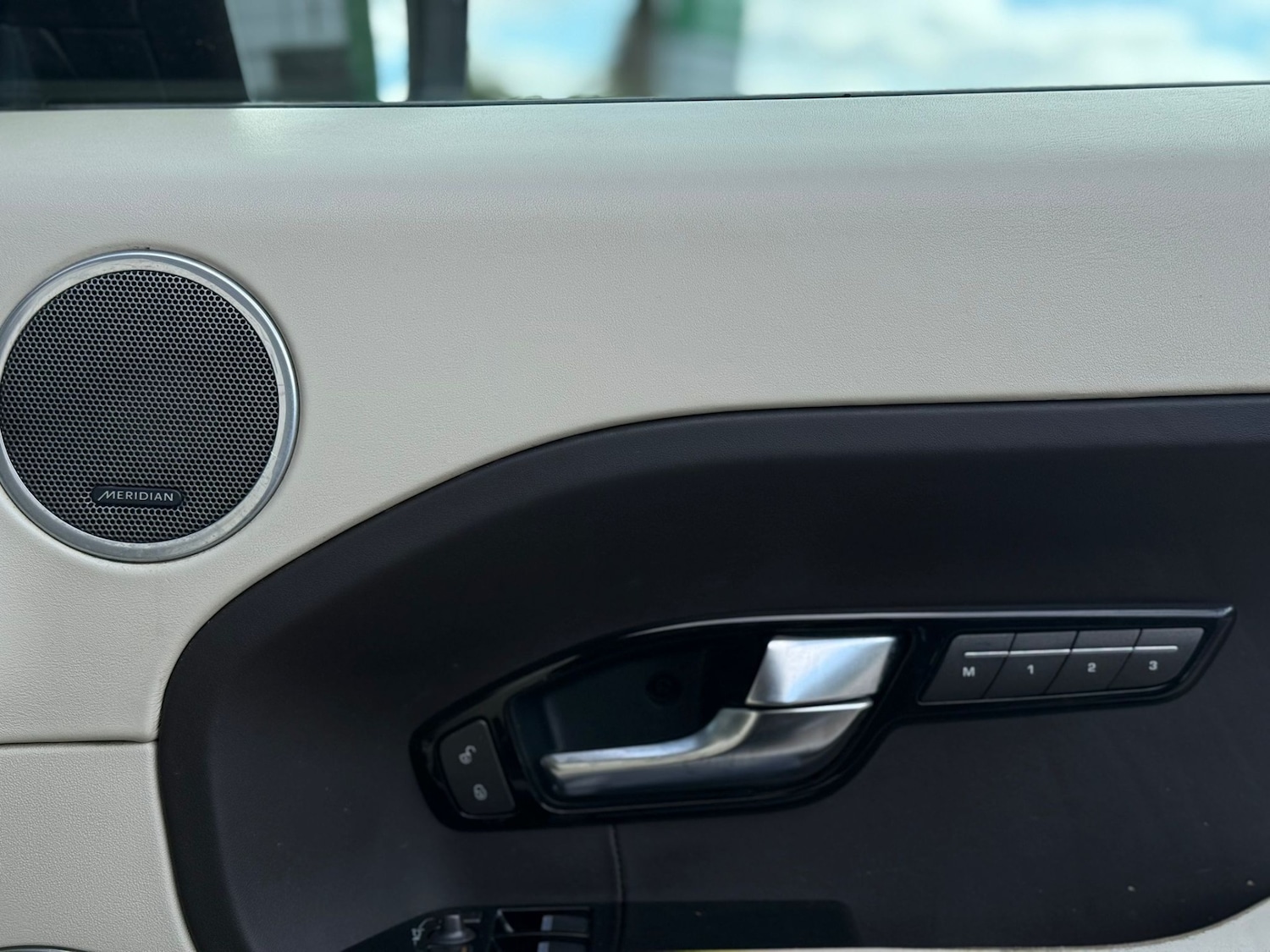 Used Land Rover Range Rover Evoque 2011 for sale - 78133659: Photo 14