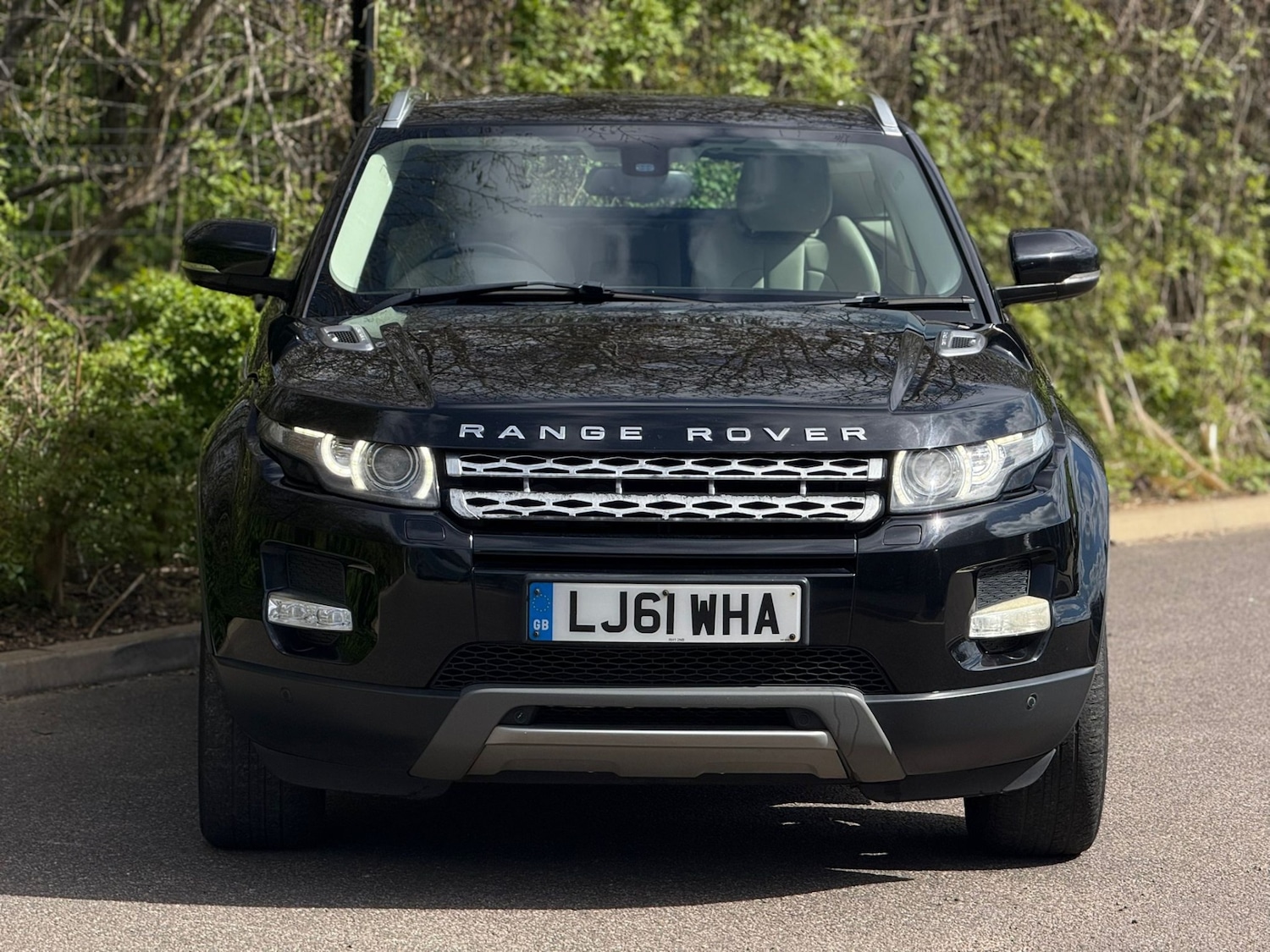 Used Land Rover Range Rover Evoque 2011 for sale - 78133659: Photo 2