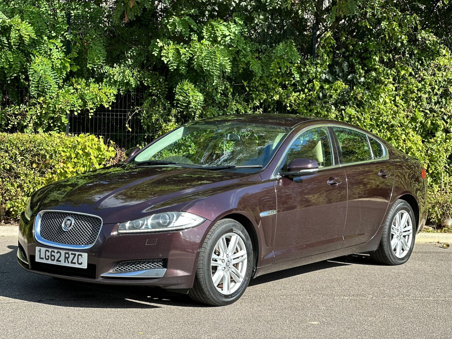 Used Jaguar XF 2012 for sale - 77743043: Photo 3