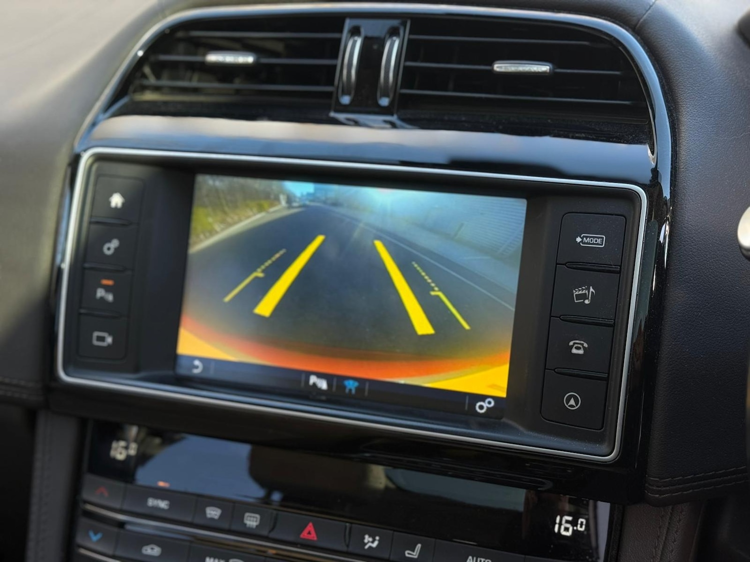 Used Jaguar F-Pace 2016 for sale - 77896330: Photo 13