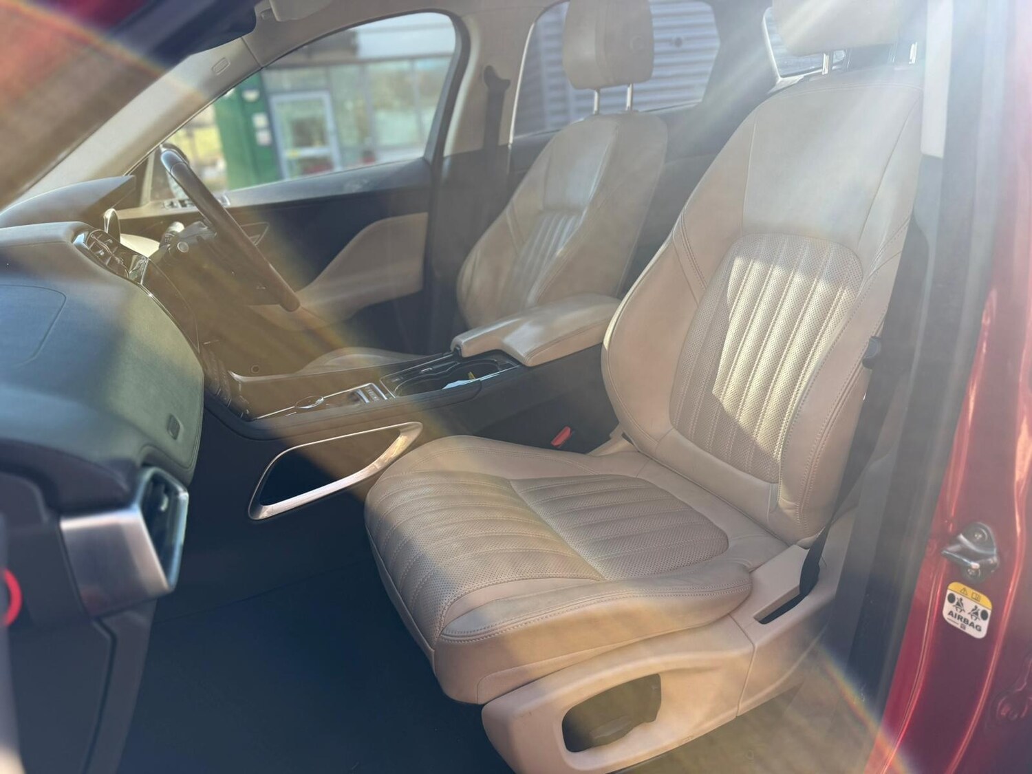 Used Jaguar F-Pace 2016 for sale - 77896330: Photo 9