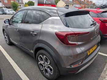 Used Renault Captur 2022 for sale - 79409720: Photo