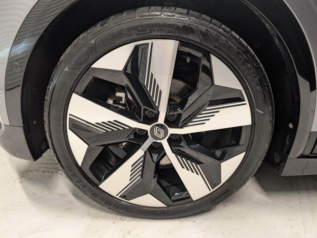 Used Renault Megane E Tech 2024 for sale - 76570378: Photo 11