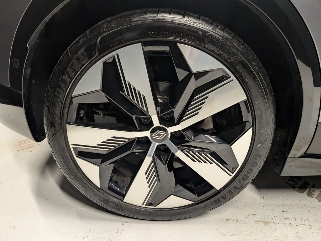 Used Renault Megane E Tech 2024 for sale - 76570378: Photo 13