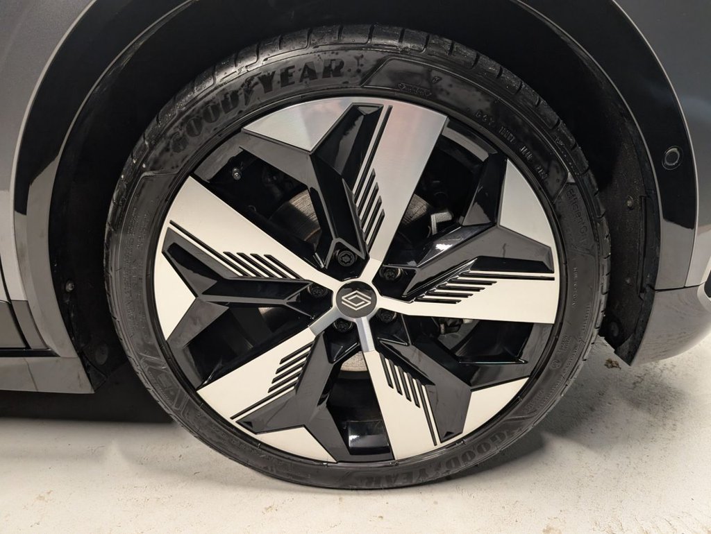 Used Renault Megane E Tech 2024 for sale - 76570378: Photo 14