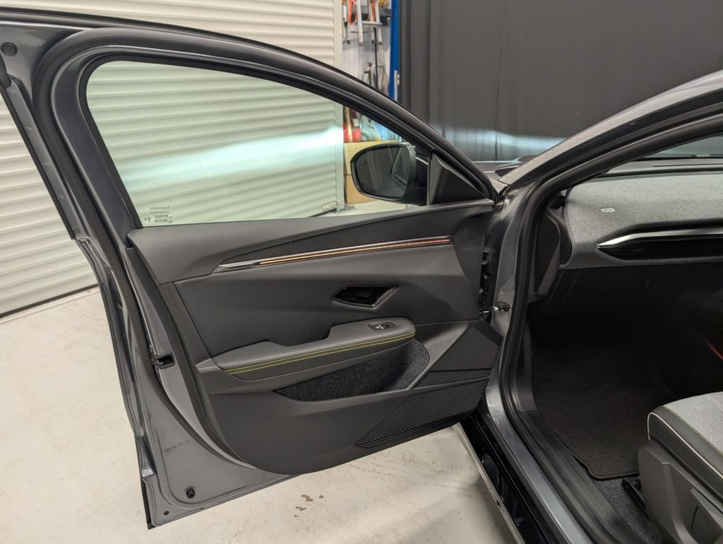 Used Renault Megane E Tech 2024 for sale - 76570378: Photo 27