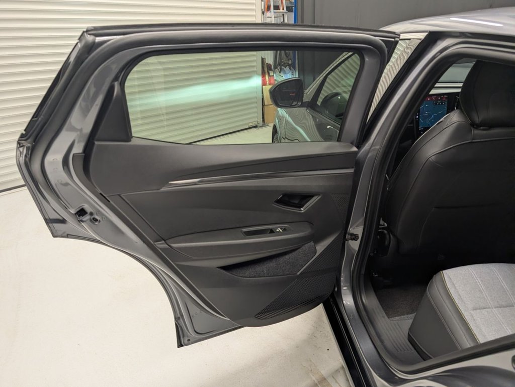 Used Renault Megane E Tech 2024 for sale - 76570378: Photo 29