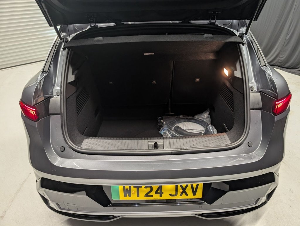 Used Renault Megane E Tech 2024 for sale - 76570378: Photo 31