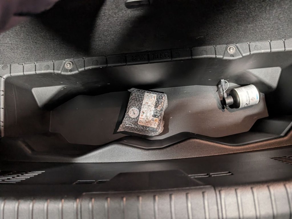 Used Renault Megane E Tech 2024 for sale - 76570378: Photo 33