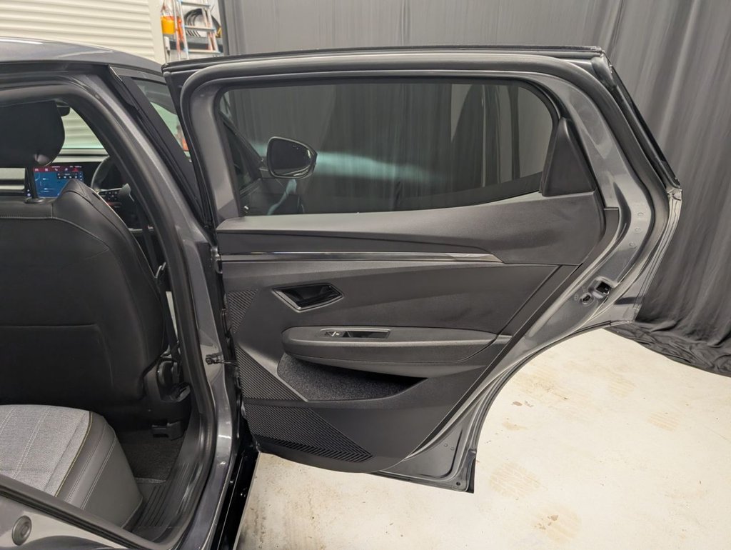 Used Renault Megane E Tech 2024 for sale - 76570378: Photo 35