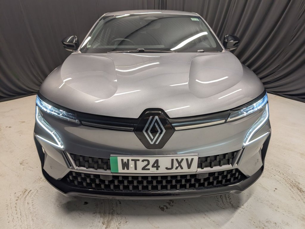 Used Renault Megane E Tech 2024 for sale - 76570378: Photo 4