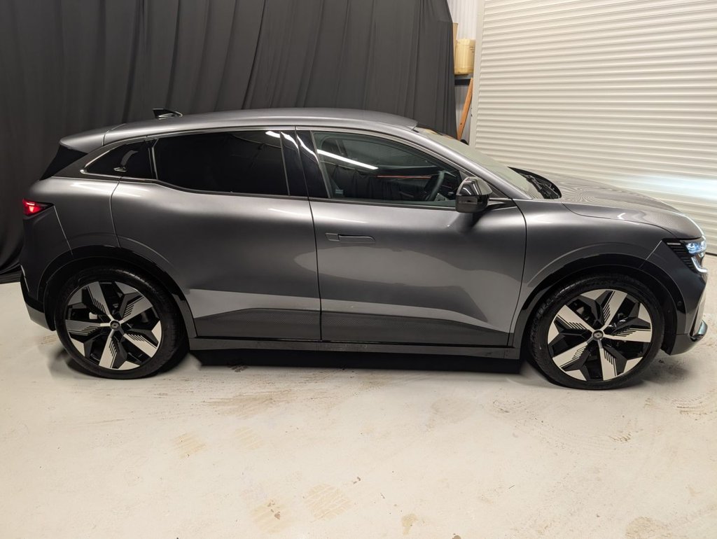 Used Renault Megane E Tech 2024 for sale - 76570378: Photo 6
