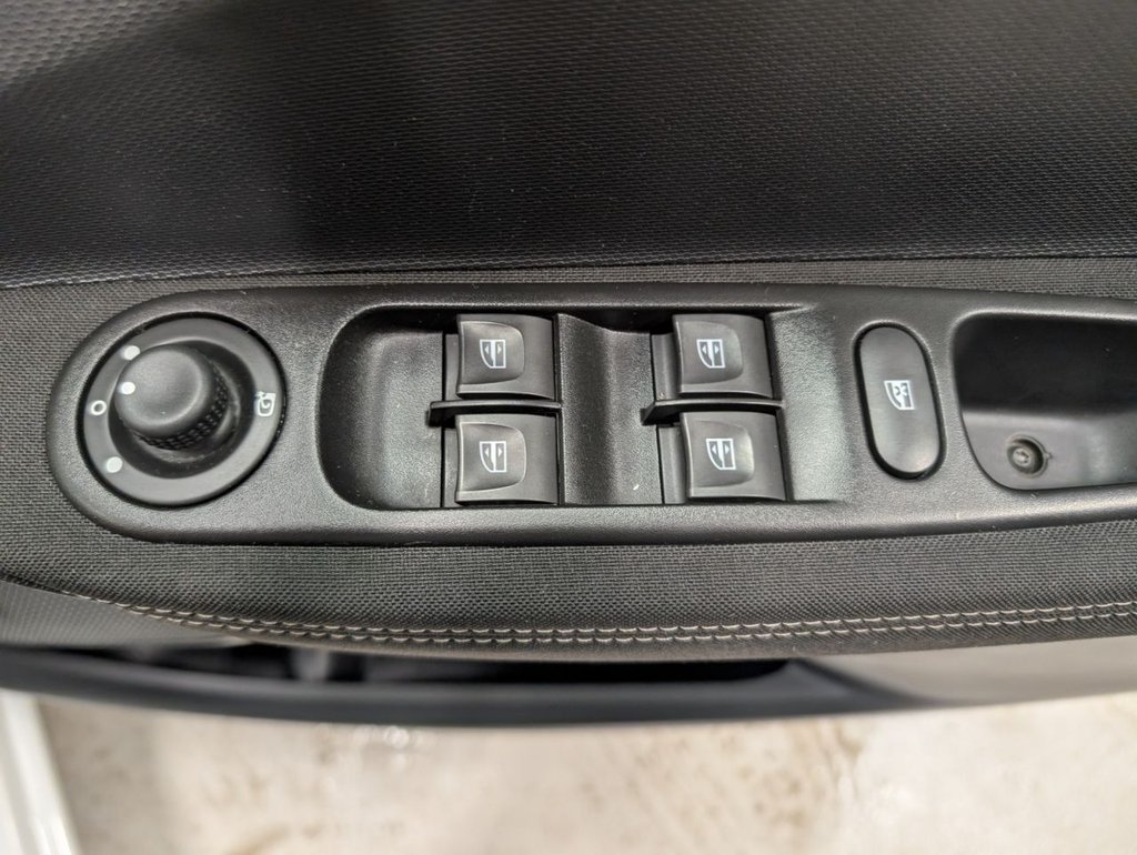 Used Renault Zoe 2018 for sale - 77593741: Photo 41