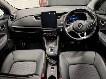 Used Renault Zoe 2023 for sale - 76559400: Photo