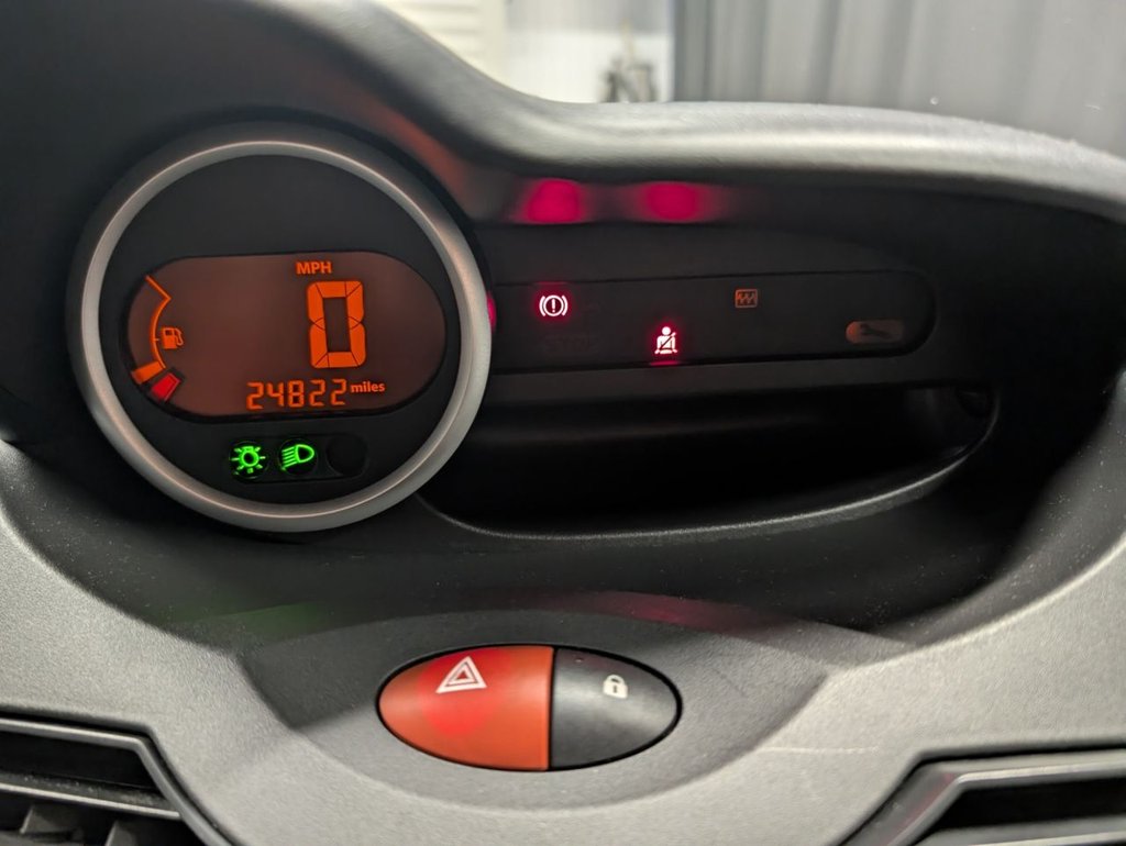 Used Renault Twingo 2011 for sale - 77748654: Photo 46