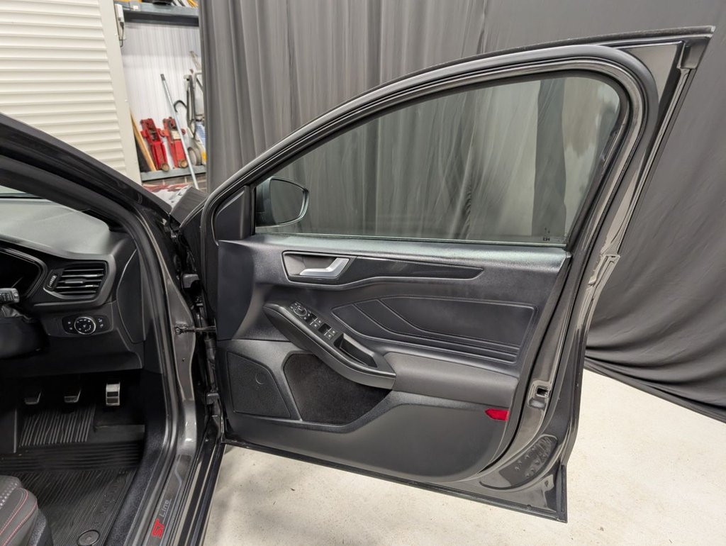 Used Ford Focus 2022 for sale - 77990767: Photo 37