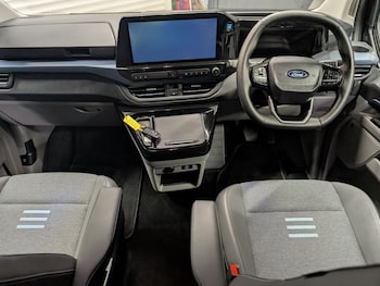 Used Ford Tourneo Custom 2025 for sale - 78241351: Photo