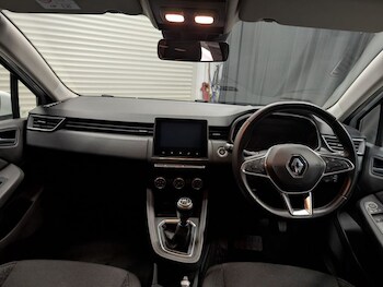 Used Renault Clio 2020 for sale - 79167067: Photo