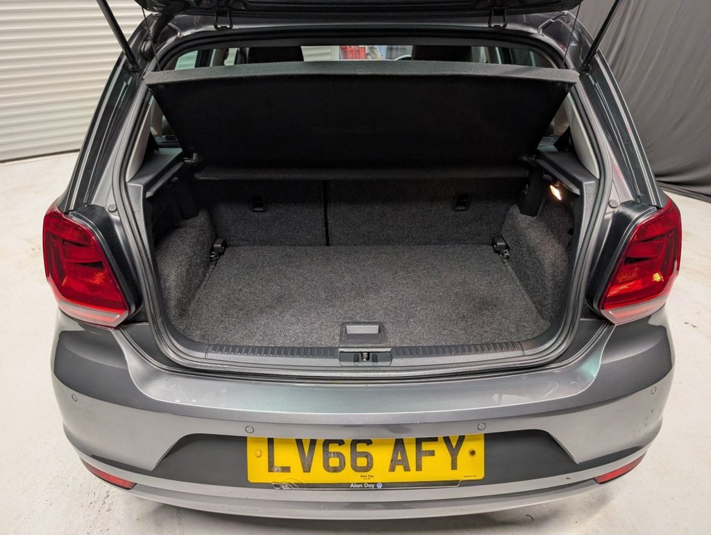 Used Volkswagen Polo 2016 for sale - 77236638: Photo 30